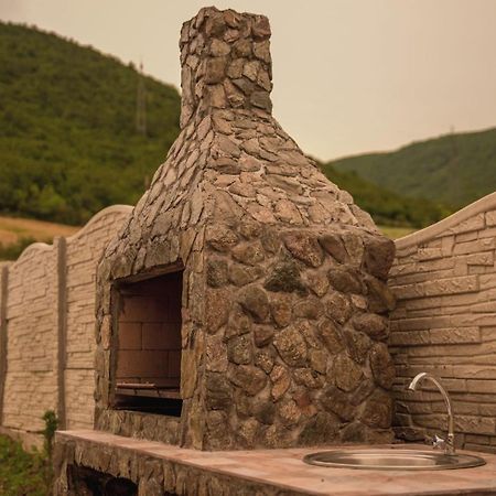 Cabana Varad Coronini Moldova Veche Exterior foto