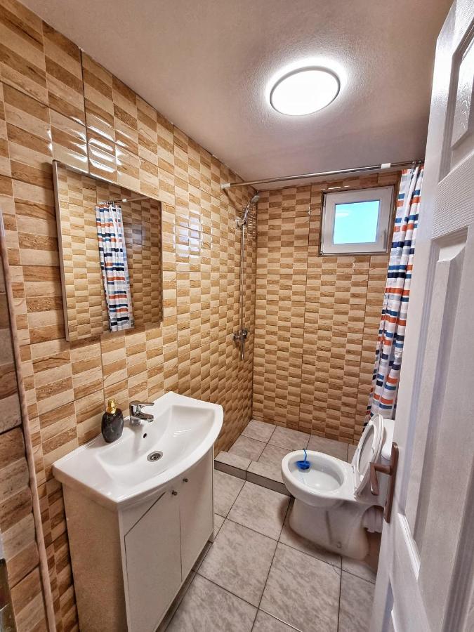 Cabana Varad Coronini Moldova Veche Exterior foto