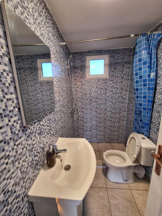 Cabana Varad Coronini Moldova Veche Exterior foto