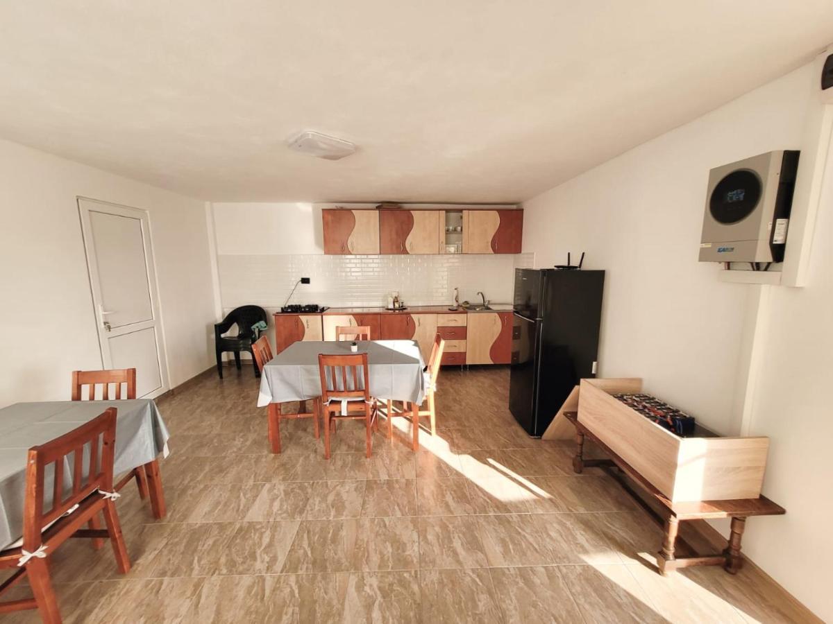 Cabana Varad Coronini Moldova Veche Exterior foto
